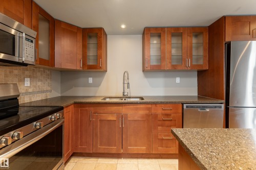 #901 10125 109 St Nw, Edmonton, AB 