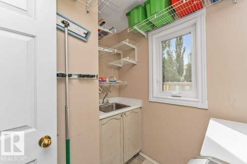 3723 30 Street Nw, Edmonton, AB 
