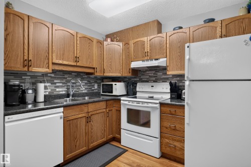 #403 15503 106 St Nw, Edmonton, AB 
