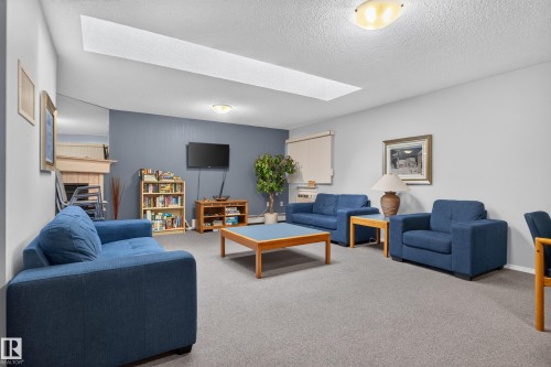 #403 15503 106 St Nw, Edmonton, AB 