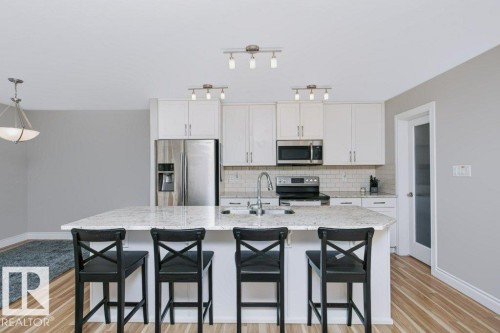 3496 Weidle Way Sw, Edmonton, AB - Indoor Photo Showing Kitchen With Upgraded Kitchen