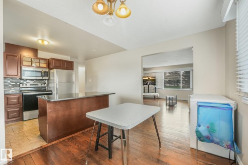 9532 138 Avenue Nw, Edmonton, AB 