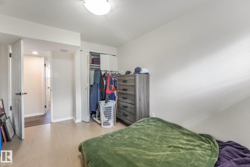 9532 138 Avenue Nw, Edmonton, AB 