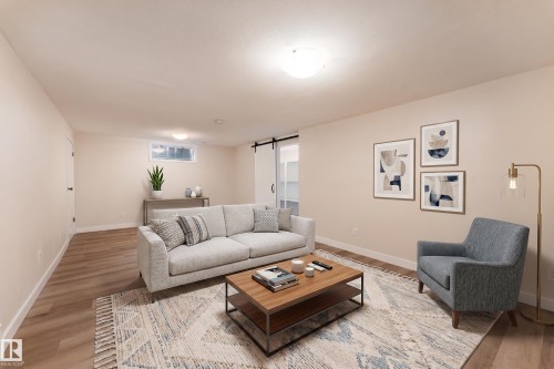 10415 39A Avenue Nw, Edmonton, AB 