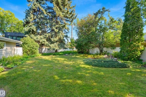 13908 89A Avenue Nw, Edmonton, AB 