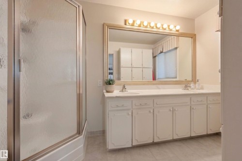 13908 89A Avenue Nw, Edmonton, AB 