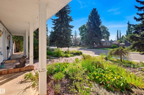 13908 89A Avenue Nw, Edmonton, AB 