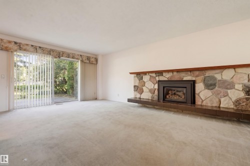 13908 89A Avenue Nw, Edmonton, AB 