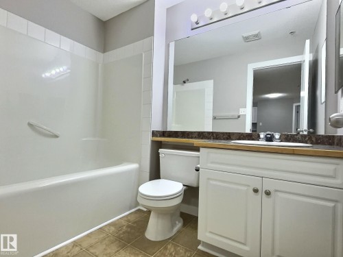 #103 5350 199 St Nw, Edmonton, AB - Indoor Photo Showing Bathroom
