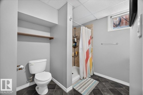 5211 94A Avenue Nw, Edmonton, AB 