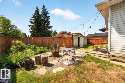5211 94A Avenue Nw, Edmonton, AB 