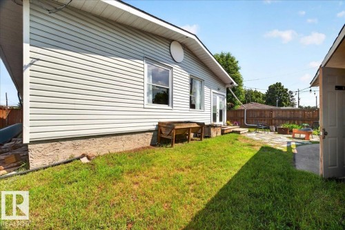 5211 94A Avenue Nw, Edmonton, AB 