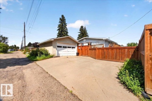 5211 94A Avenue Nw, Edmonton, AB 