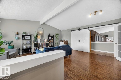 5211 94A Avenue Nw, Edmonton, AB 