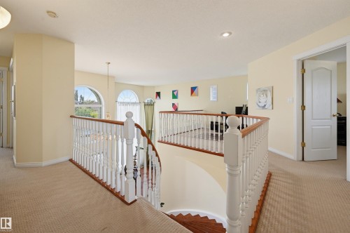 1222 Haliburton Close Nw, Edmonton, AB 