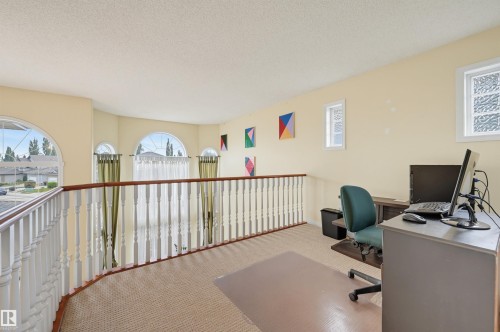 1222 Haliburton Close Nw, Edmonton, AB 