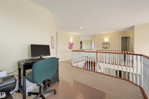 1222 Haliburton Close Nw, Edmonton, AB 