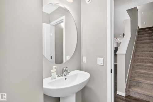 #155 2905 141 St Sw, Edmonton, AB - Indoor Photo Showing Bathroom