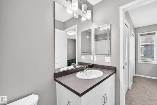 #155 2905 141 St Sw, Edmonton, AB - Indoor Photo Showing Bathroom
