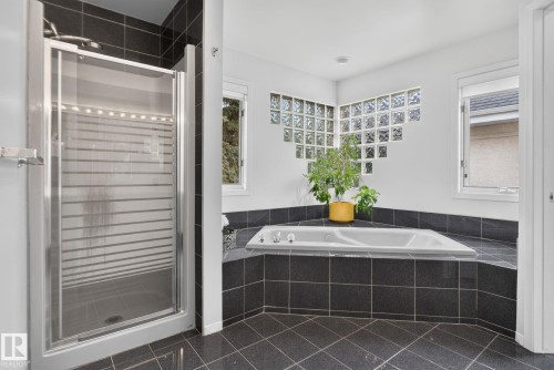 168 Weaver Drive Nw, Edmonton, AB 