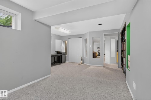 168 Weaver Drive Nw, Edmonton, AB 
