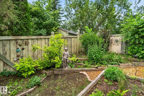 168 Weaver Drive Nw, Edmonton, AB 