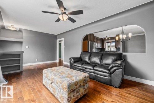 10994 165 Street Nw, Edmonton, AB 