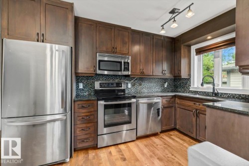 10994 165 Street Nw, Edmonton, AB 