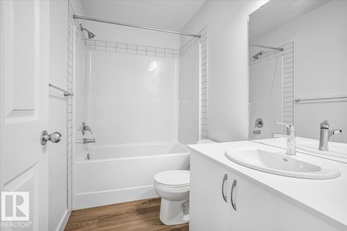 12 Elliot Wynd, Fort Saskatchewan, AB - Indoor Photo Showing Bathroom