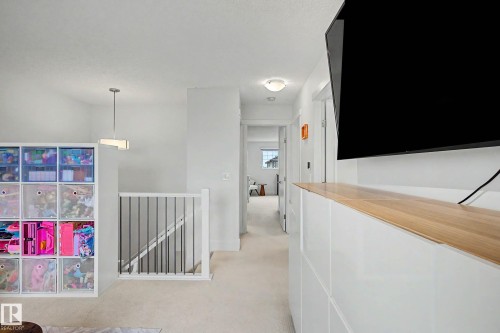 12120 177 Avenue Nw, Edmonton, AB - Indoor Photo Showing Other Room