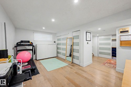 12120 177 Avenue Nw, Edmonton, AB - Indoor