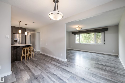 13207 77 Street Nw, Edmonton, AB - Indoor