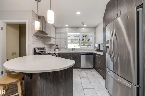 13207 77 Street Nw, Edmonton, AB - Indoor Photo Showing Kitchen With Upgraded Kitchen