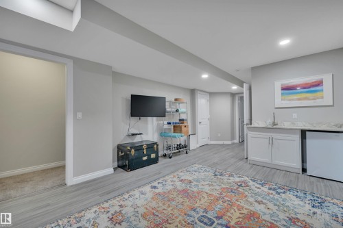 11234 105 Street Nw, Edmonton, AB 