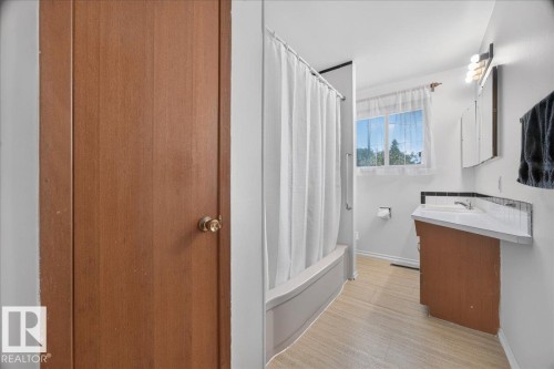 Additional content - 6104 92 Avenue Nw, Edmonton, AB 
