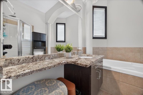 3606 Mclay Court Nw, Edmonton, AB 