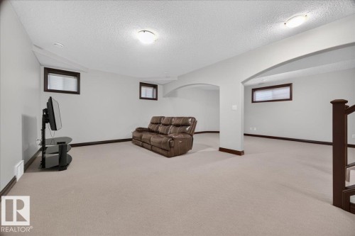 3606 Mclay Court Nw, Edmonton, AB 
