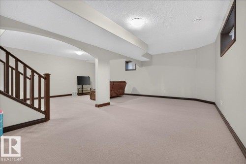 3606 Mclay Court Nw, Edmonton, AB 