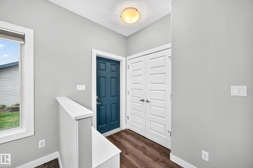 1470 33 Street Nw, Edmonton, AB 