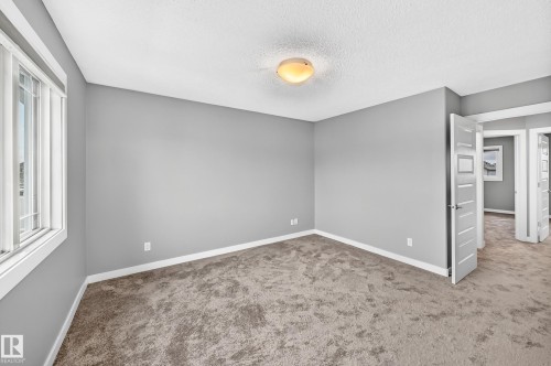 1470 33 Street Nw, Edmonton, AB 