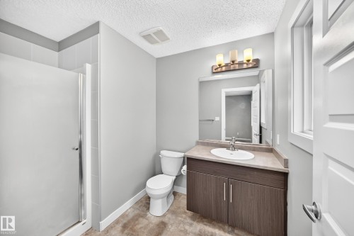1470 33 Street Nw, Edmonton, AB 