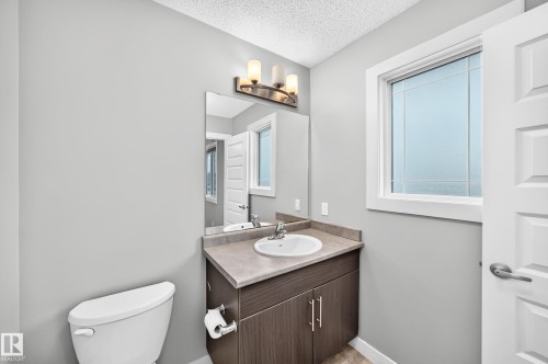 1470 33 Street Nw, Edmonton, AB 