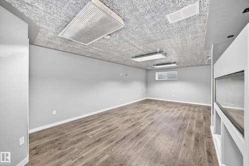 1470 33 Street Nw, Edmonton, AB 