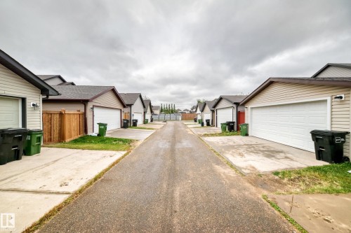 1470 33 Street Nw, Edmonton, AB 
