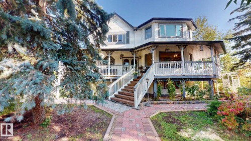 5040 51 Avenue   Lamont, AB T0B 2R0