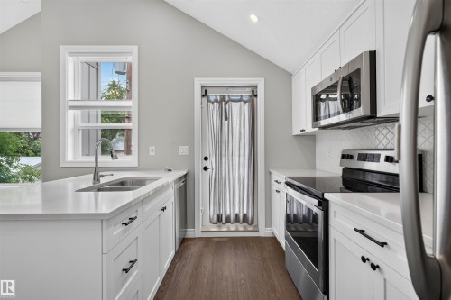 11212 75 Avenue Nw, Edmonton, AB 