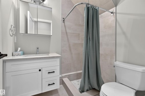 11212 75 Avenue Nw, Edmonton, AB 