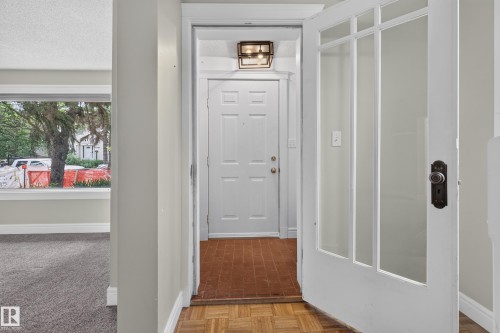 11212 75 Avenue Nw, Edmonton, AB 