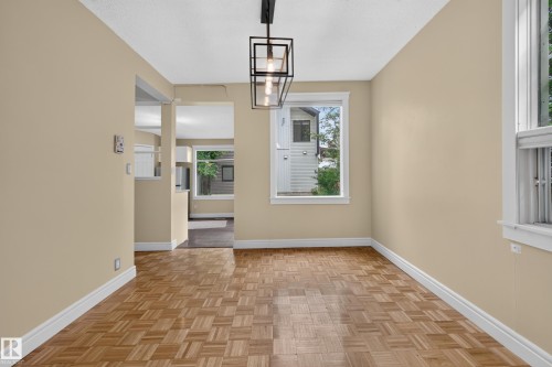 11212 75 Avenue Nw, Edmonton, AB 
