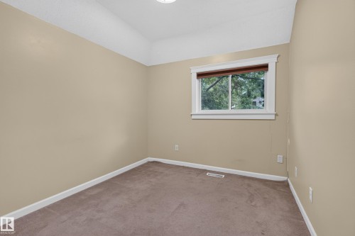 11212 75 Avenue Nw, Edmonton, AB 